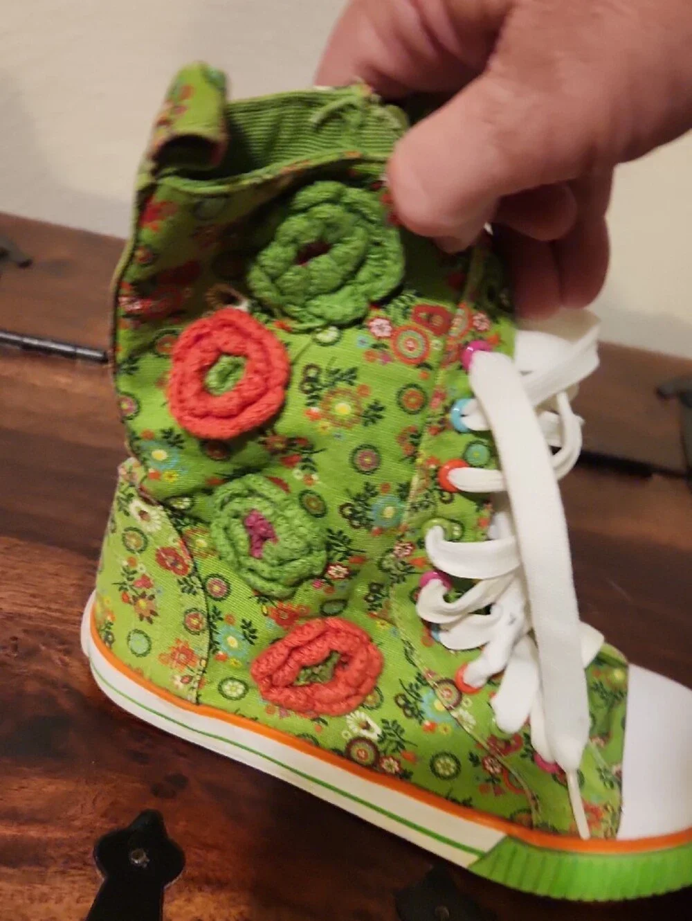 The Children's Place Canvas Girl's Hi Tops  Sneakers Tennis Shoes Sz 13